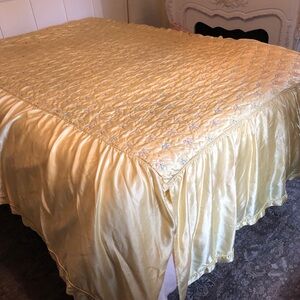 Vintage 60s Bedspread Yellow Satin Quilted Top Bows Skirted Side 50x83 Twin Full